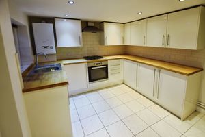Kitchen- click for photo gallery